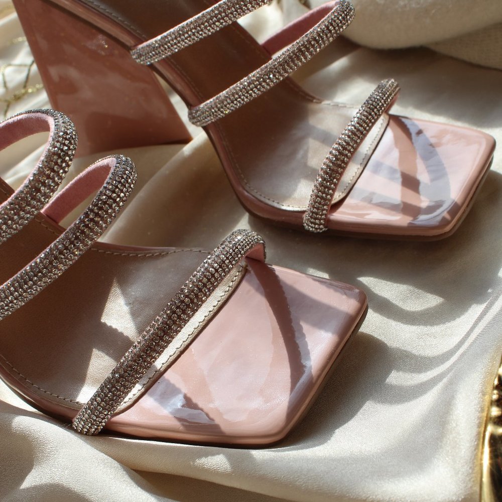 🚨LAST ONE// Blush strappy block heel - Picture 9 of 9